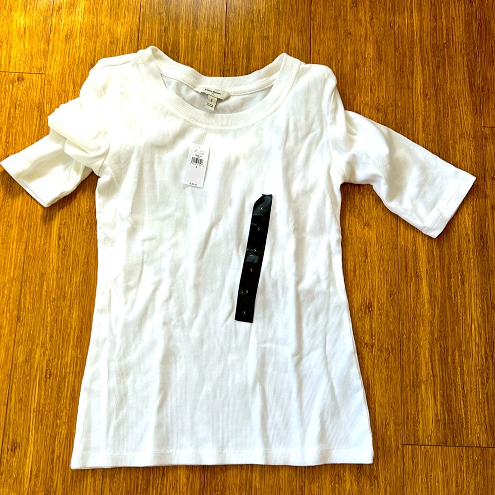 NWT Banana Republic Ribbed Tee